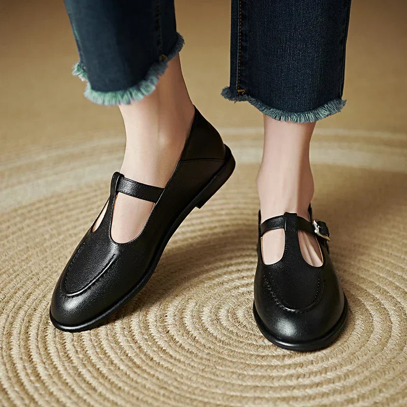 Clara | Low Heeled Pumps