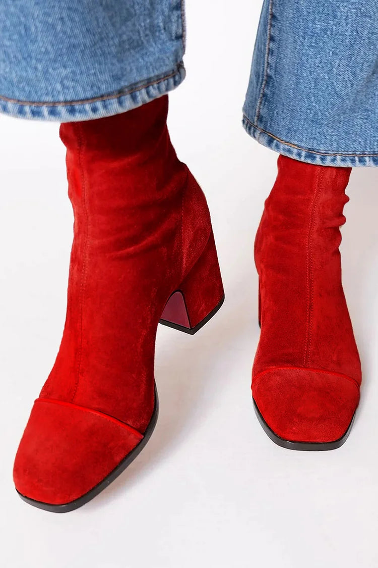 Red / 11