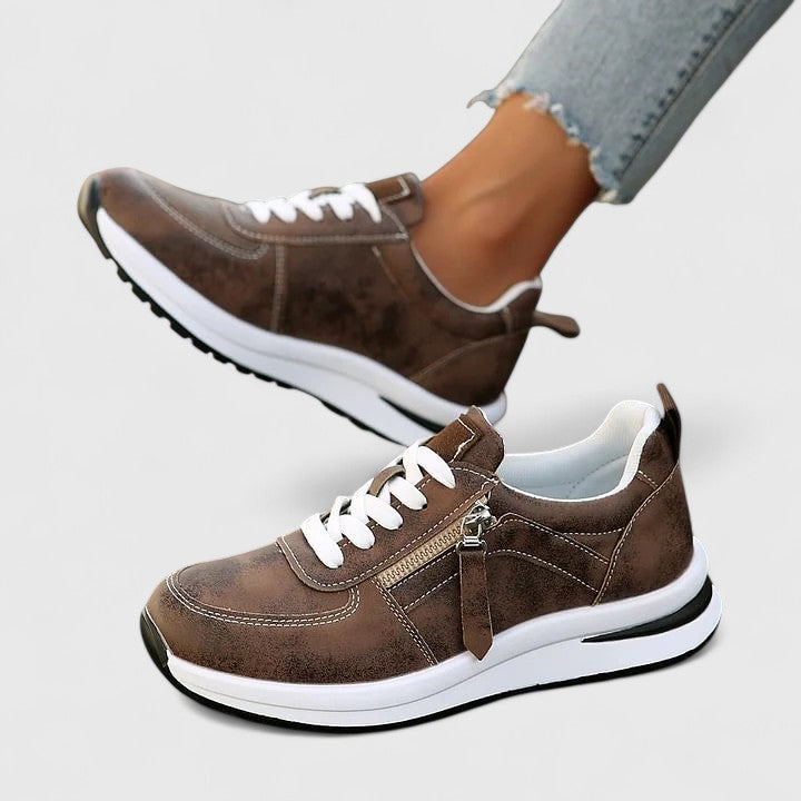 Brown / 11