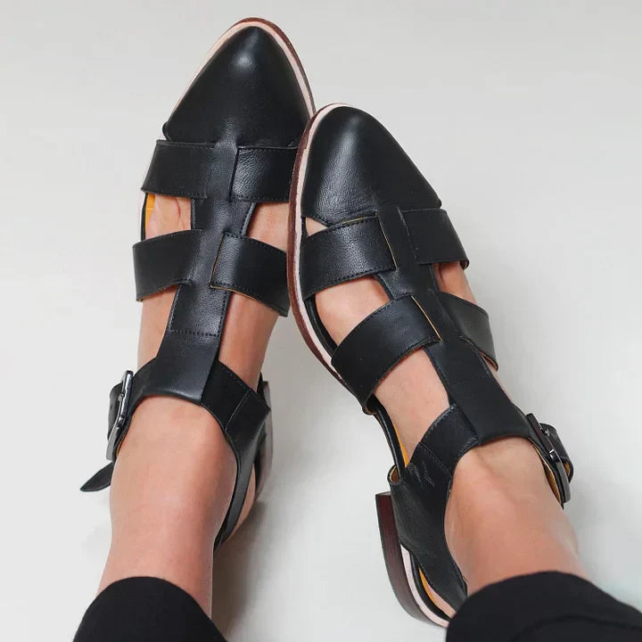 Black / 11