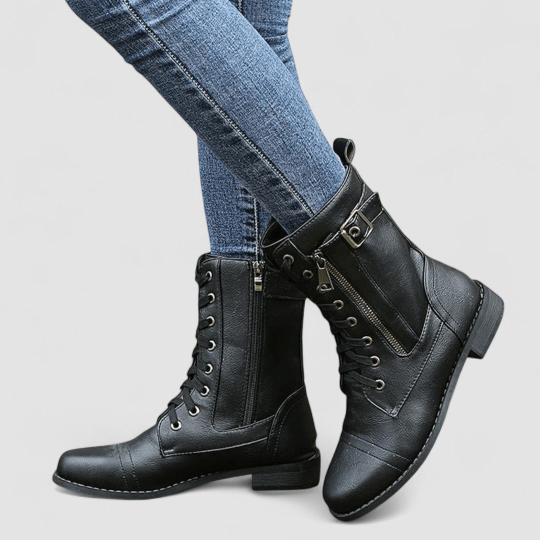 Black / 12