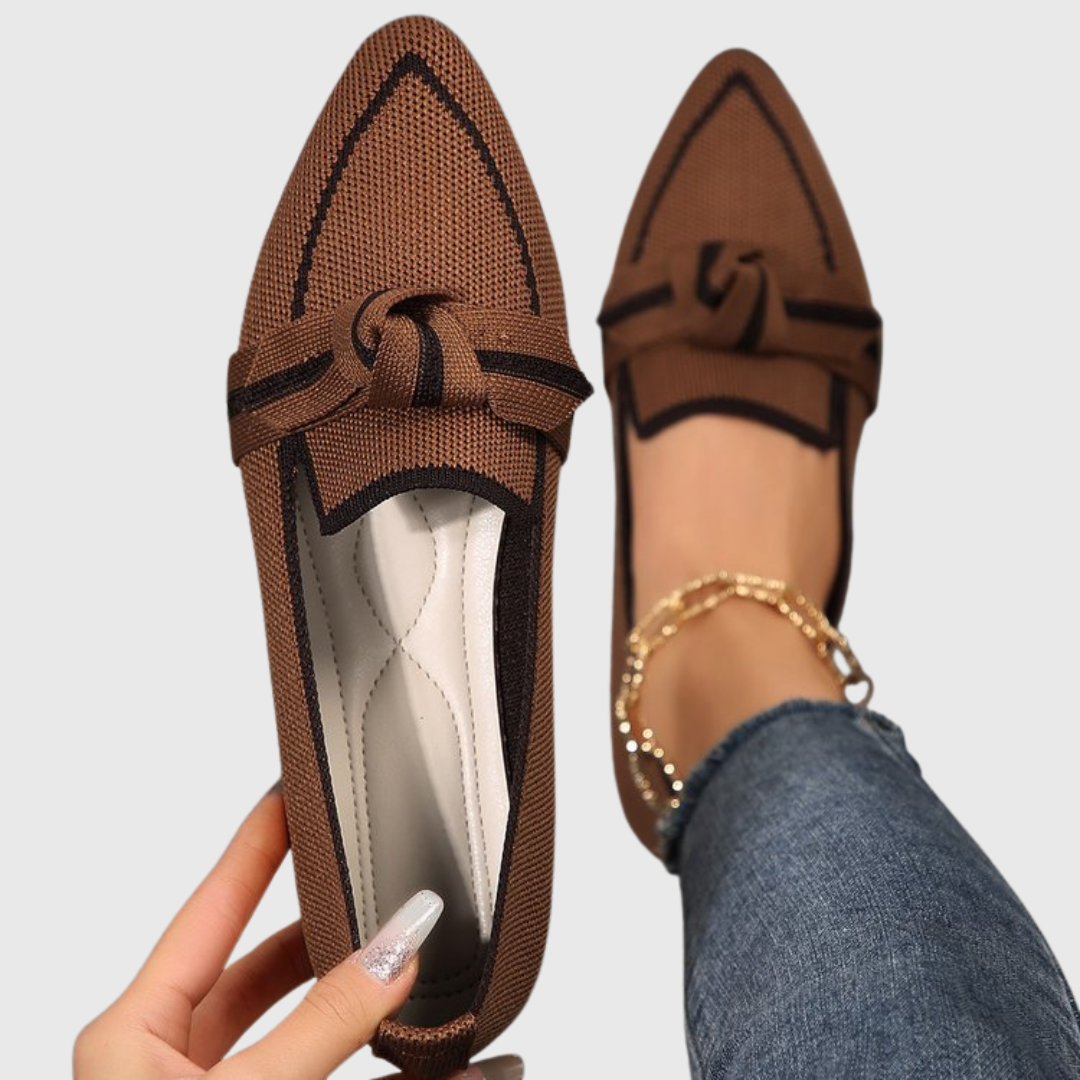 Brown / 11