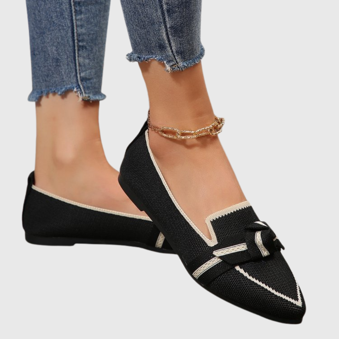 Black / 11