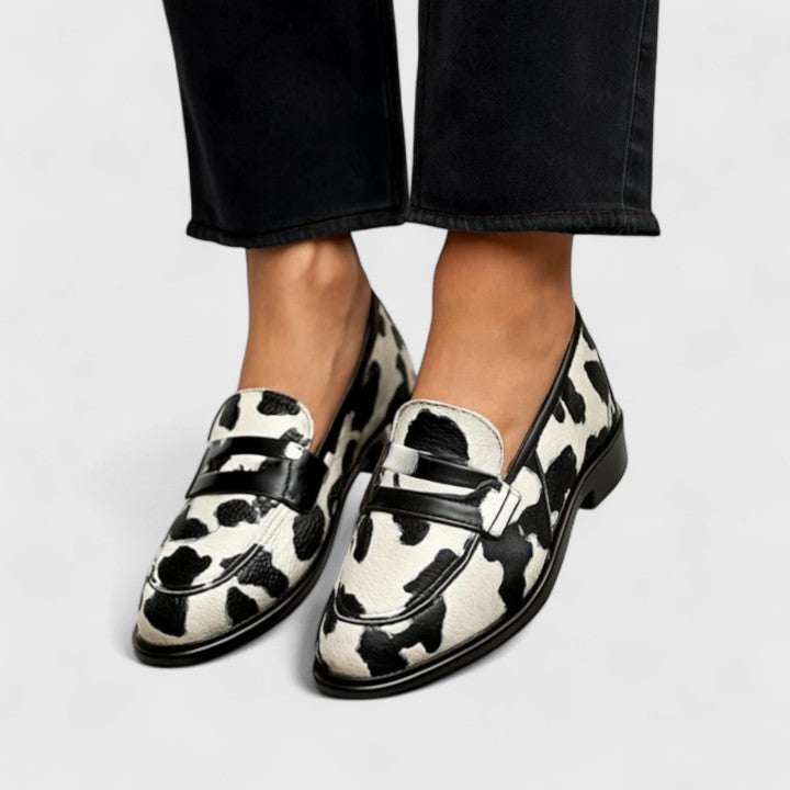 Black and White / 10 US | 41 EU