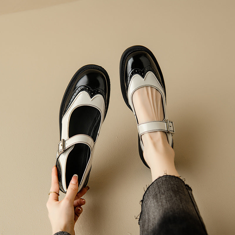 Black / 11