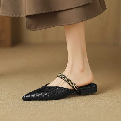 Delmira Pointed Slippers