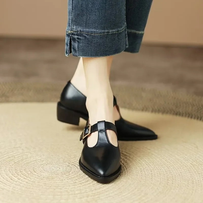 Black / 11