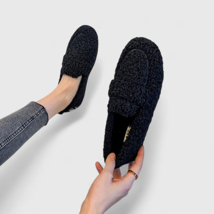 Black / 12