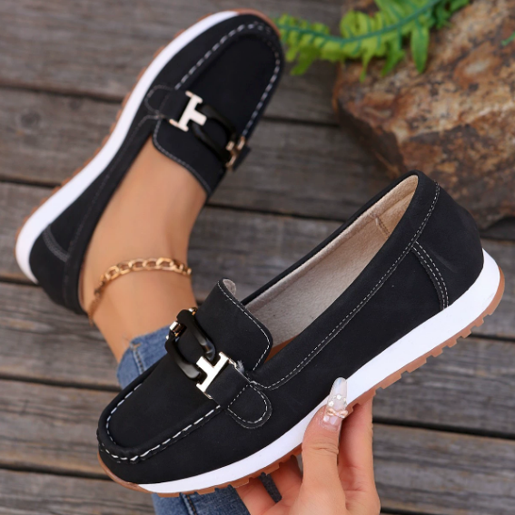 Black / 11