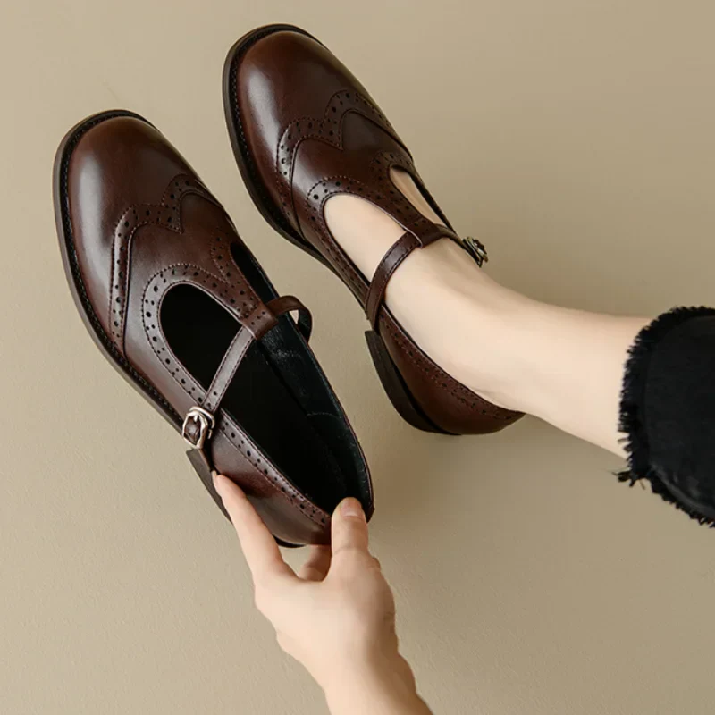 Brown / 8.5