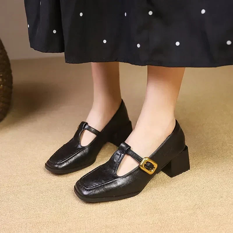 Black / 11