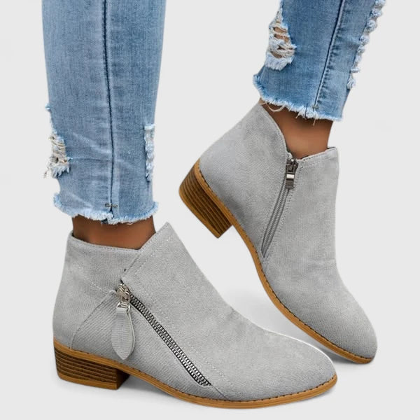 Gray / 11