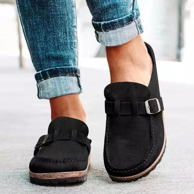 Black / 11