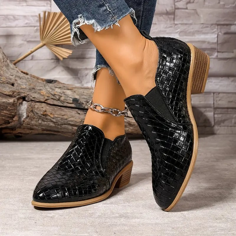 Black / 12