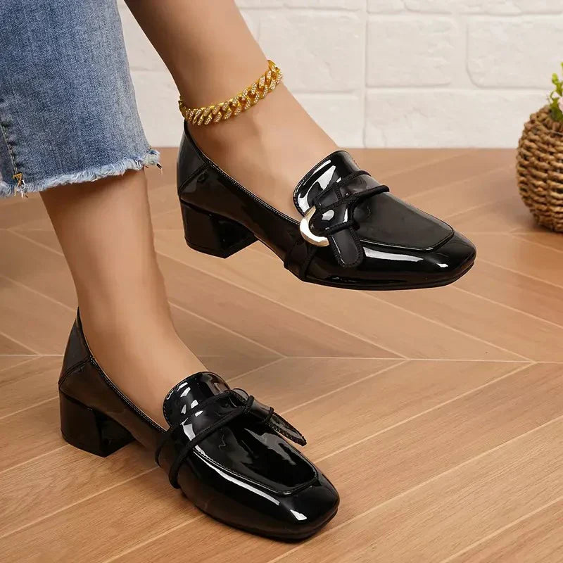 Black / 11